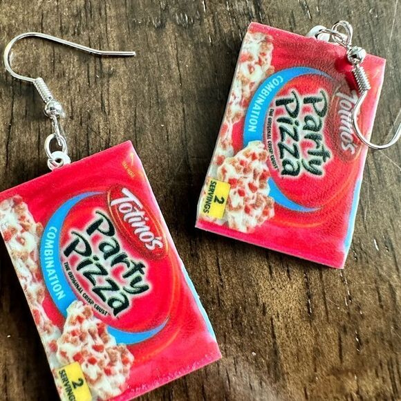 NWT Set of 2 Novelty Earrings - Acrylic Design Snack Dangle Earrings - Picture 4 of 4